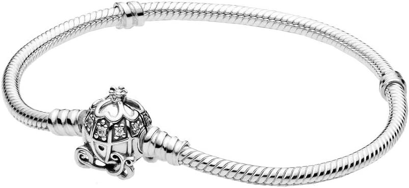 Pide un deseo con la Pulsera Moments de Pandora con Cierre de Carroza Calabaza de Cenicienta de Disney, acabada a mano en plata de primera ley Celebra el 70 aniversario de la Cenicienta de Disney con esta pulsera