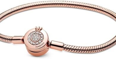 PANDORA Signature Pulsera de cadena de serpiente con cierre con diseño de corona centelleante