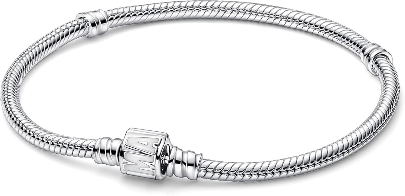 PANDORA Marvel Pulsera de plata de ley con cadena de serpiente, cierre Marvel y esmalte blanco